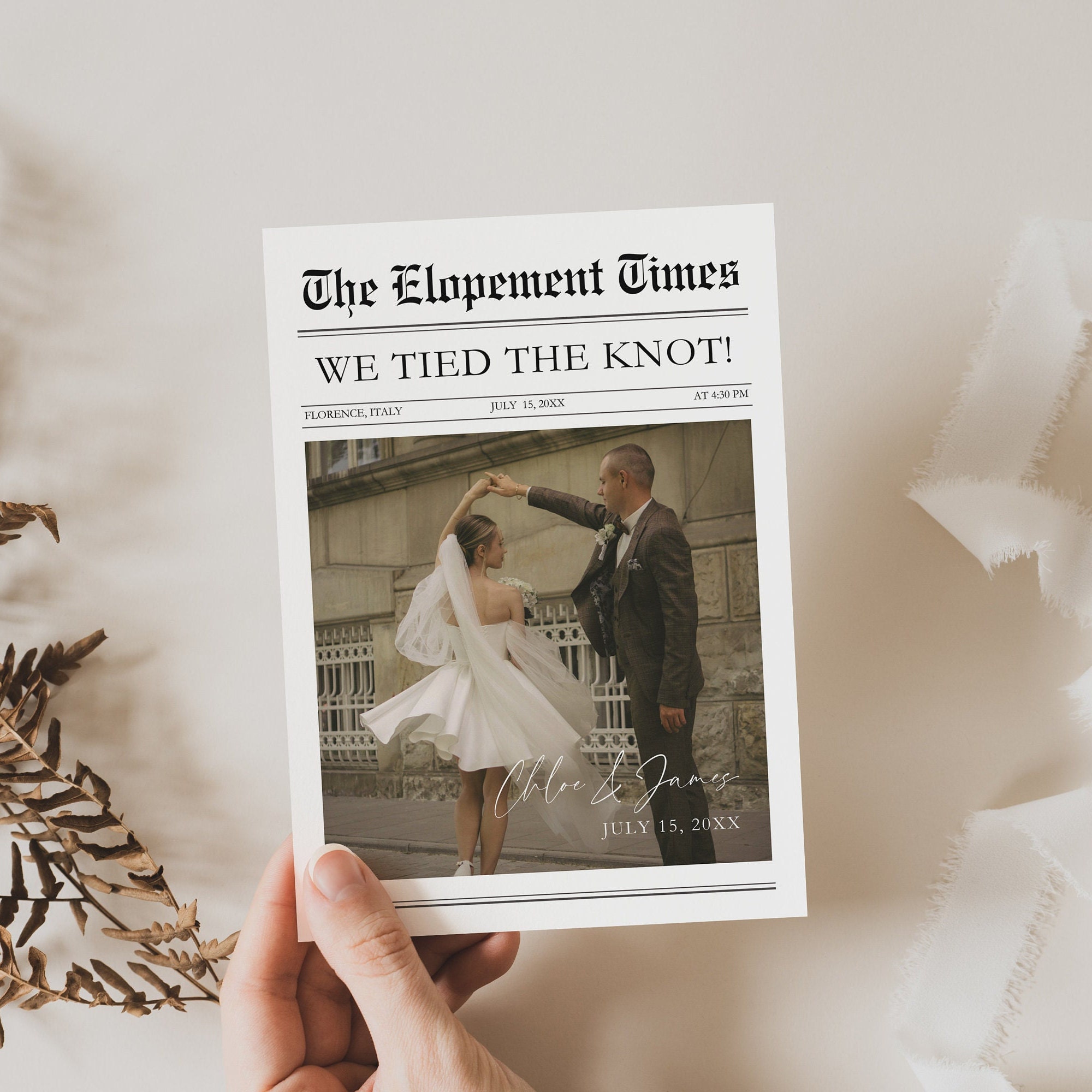 Zeitung Foto Elopement Karte, Empfang Party Einladung Canva Vorlage, Sofort Download — Farb- und Schriftanpassung — Vorschau